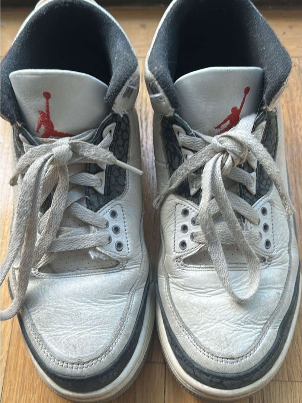 Jordan Men’s White & Red Low-Top Basketball Sneakers
